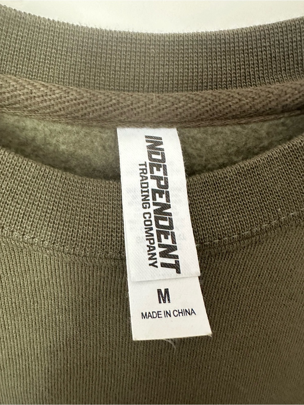 Noah Kahan Stick Season Olive Green Crewneck Sweatshirt - Picture 3 of 3